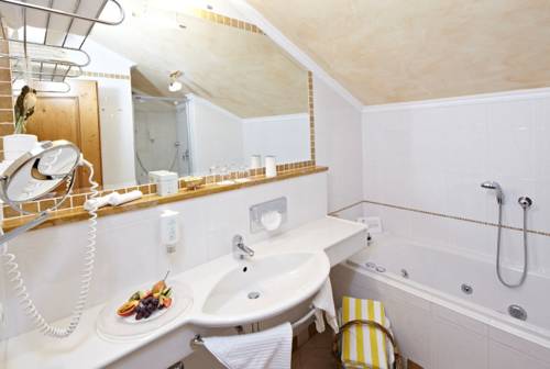 Imagen de la habitación del Hotel Rigele Royal. Foto 4