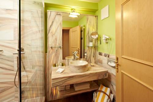 Imagen de la habitación del Hotel Rigele Royal. Foto 8