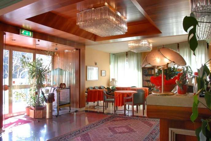 Imagen de los interiores del Hotel Rigoletto. Foto 20