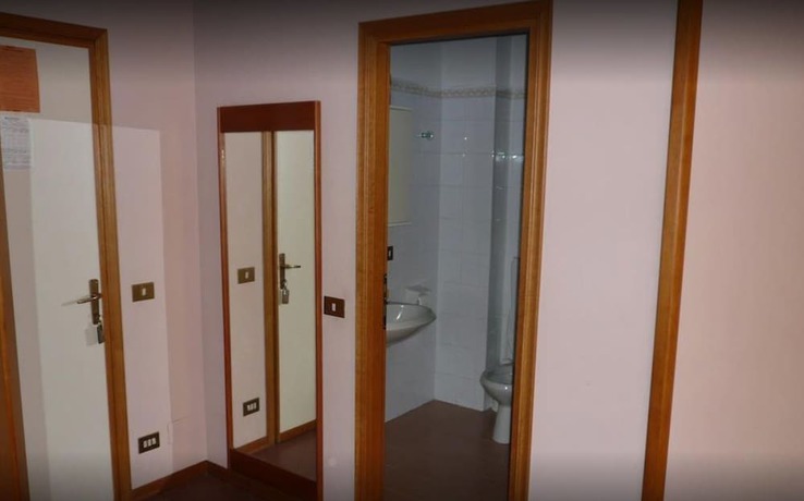 Imagen de la habitación del Hotel Rigoletto. Foto 14