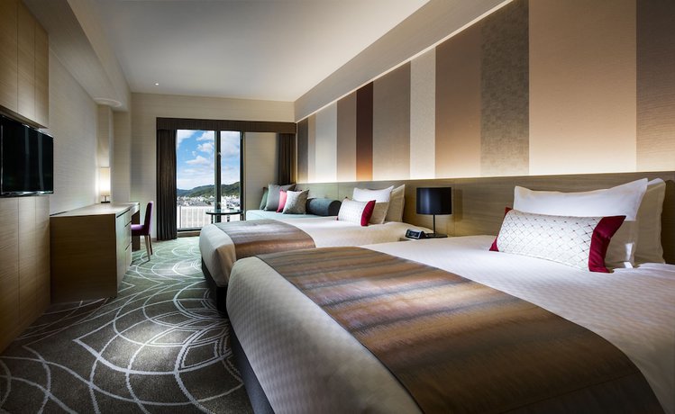 Imagen de la habitación del Hotel Rihga Royal Kyoto. Foto 11