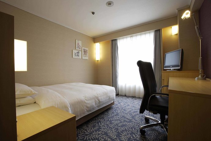 Imagen de la habitación del Hotel Rihga Royal Osaka. Foto 5