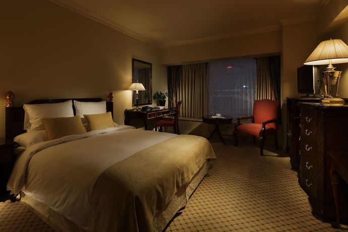 Imagen de la habitación del Hotel Rihga Royal Osaka. Foto 7