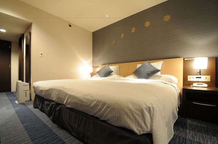 Imagen de la habitación del Hotel Rihga Royal Osaka. Foto 17