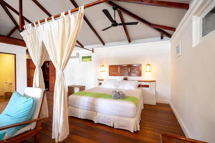 Imagen de la habitación del Hotel Rihiveli Maldives Resort. Foto 2