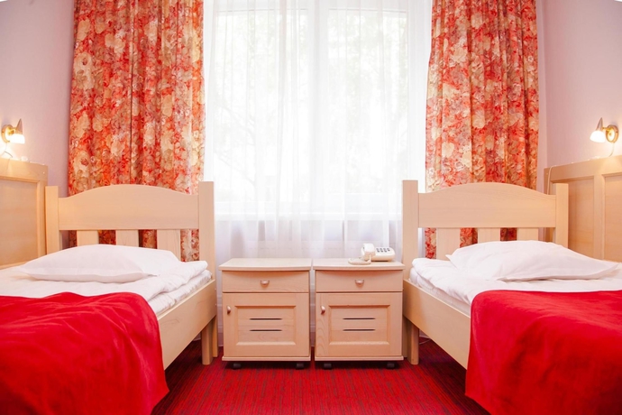 Imagen de los exteriores del Hotel Rija Tia. Foto 9