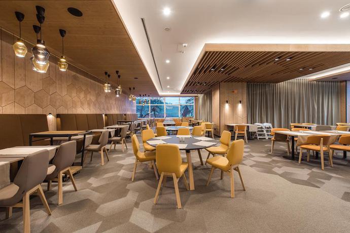 Imagen del bar/restaurante del Hotel Rikli Balance. Foto 4