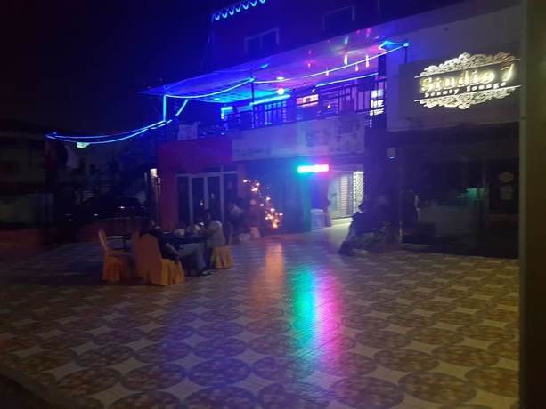 Imagen de los exteriores del Hotel Riklyn. Foto 11