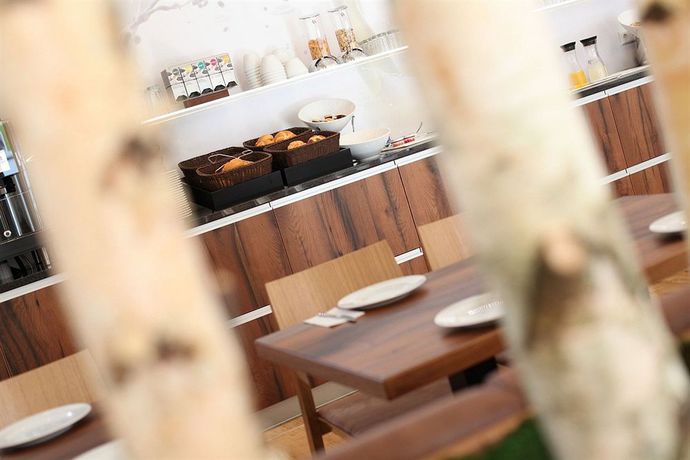 Imagen de la habitación del Hotel Riku Neu-ulm. Foto 14