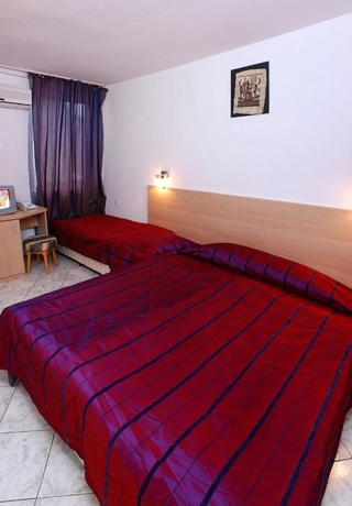 Imagen de la habitación del Hotel Rilena. Foto 6