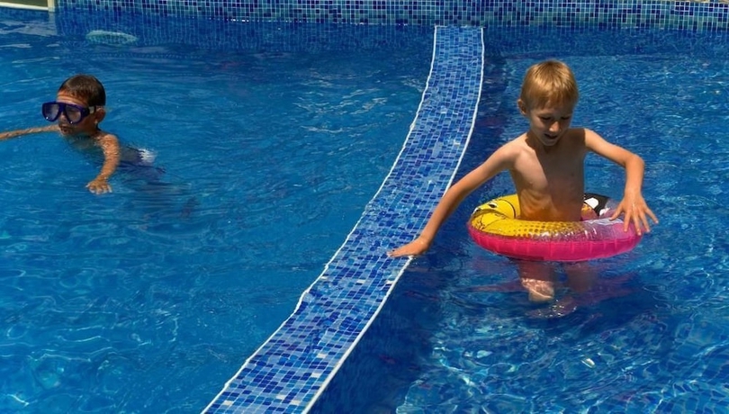 Imagen de los exteriores del Hotel Rilena. Foto 10