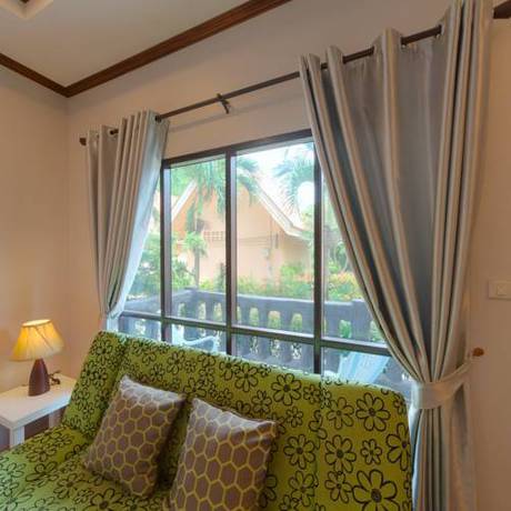 Imagen de la habitación del Hotel Rim Khao Resort. Foto 10
