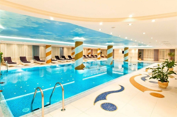 Imagen de la piscina del Hotel Rimar Krasnodar. Foto 8