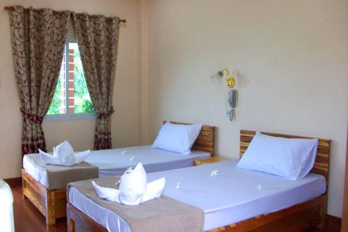 Imagen de la habitación del Hotel Rimbueng Resort Pranburi. Foto 11