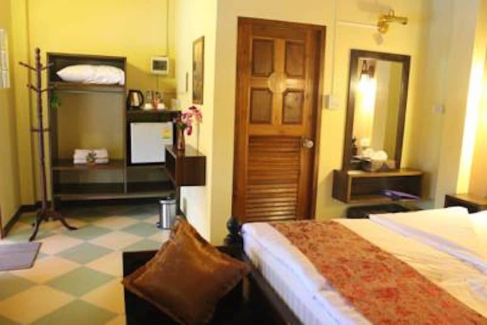 Imagen de la habitación del Hotel Rimlay Park Resort. Foto 8