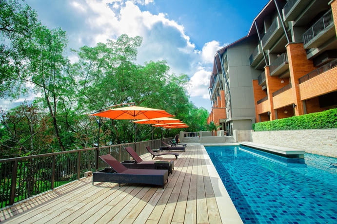 Imagen de la piscina del Hotel Rimnaam Klangchan. Foto 13