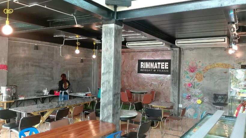 Imagen del bar/restaurante del Hotel Rimnatee Resort Trang. Foto 5