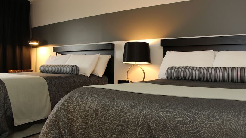 Imagen de la habitación del Hotel Rimouski. Foto 10