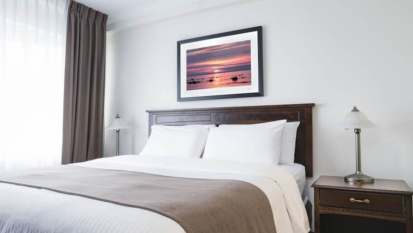 Imagen de la habitación del Hotel Rimouski. Foto 18