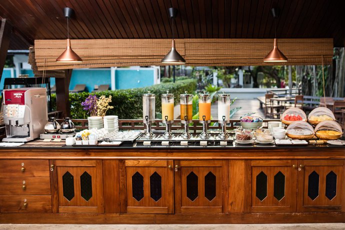 Imagen del bar/restaurante del Hotel Rimping Village. Foto 2