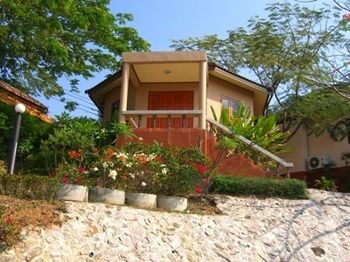 Imagen de los exteriores del Hotel Rimpu Hill Resort. Foto 3