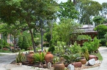 Imagen de los exteriores del Hotel Rimpu Hill Resort. Foto 10