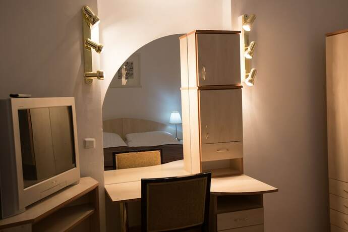 Imagen de la habitación del Hotel Rina Cerbul. Foto 18