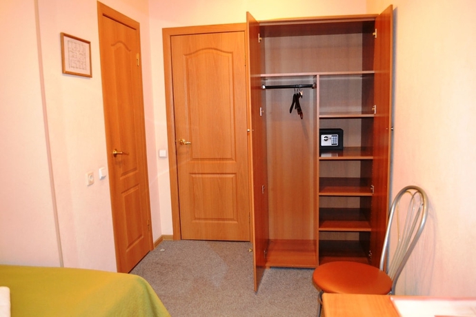 Imagen de la habitación del Hotel Rinaldi On Vasilievskom. Foto 12
