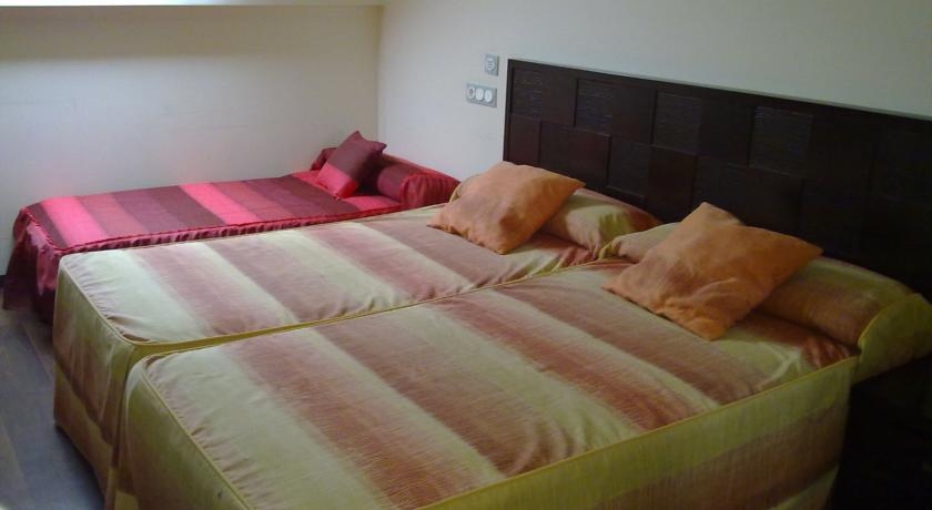 Imagen de la habitación del Hotel Rincón Del Conde. Foto 2