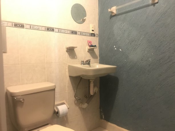 Imagen de la habitación del Hotel Rinc&oacute;n Del Real. Foto 7