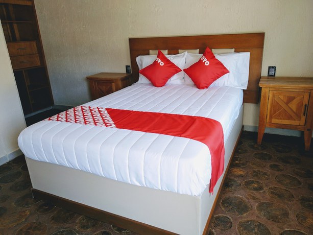 Imagen de la habitación del Hotel Rinc&oacute;n Del Real. Foto 17