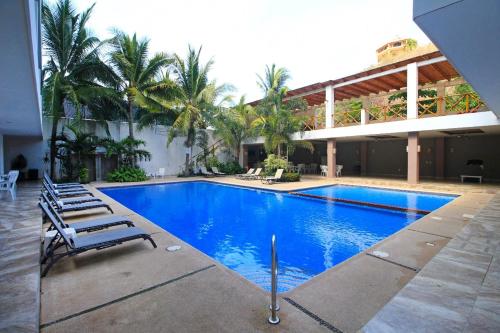 Imagen de la piscina del Hotel Rinc&oacute;n Resort. Foto 6