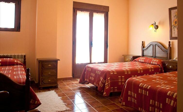 Imagen de la habitación del Hotel Rincón de Doña Inés. Foto 16