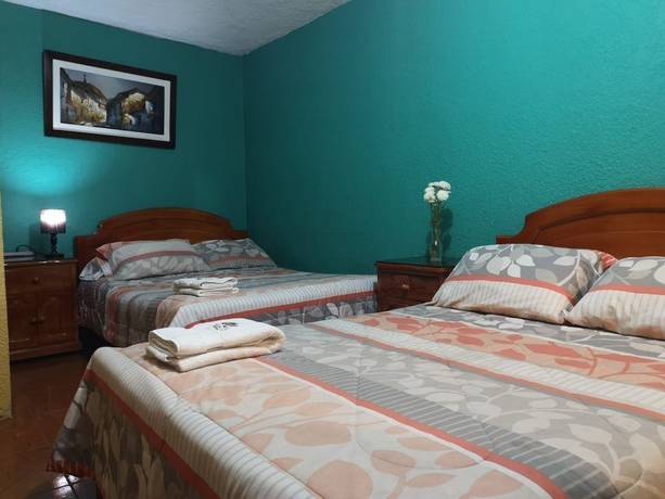 Imagen de la habitación del Hotel Rincon de la Alameda. Foto 9