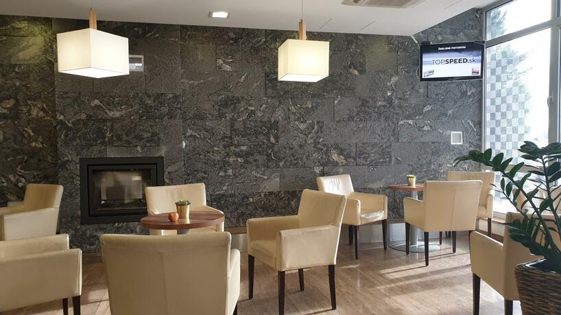 Imagen general del Hotel Ring, Dunajsk&aacute; Streda. Foto 30