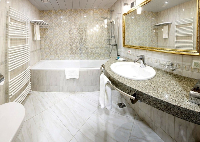 Imagen de la habitación del Hotel Ring Premier. Foto 4