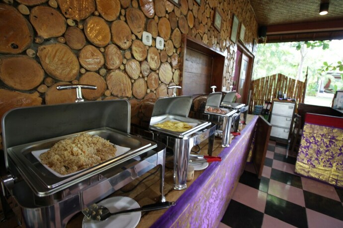 Imagen del bar/restaurante del Hotel Ring Sameton Resort. Foto 14