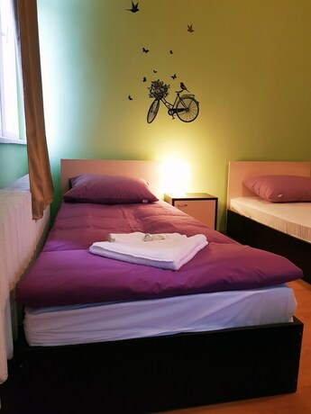 Imagen de la habitación del Hotel Ring, Sofia. Foto 27
