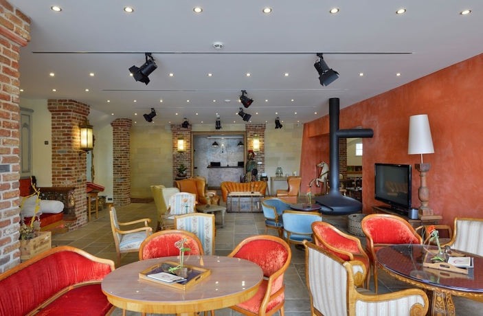 Imagen del bar/restaurante del Hotel Ringhotel Alpenhof. Foto 1