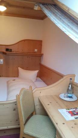 Imagen de la habitación del Hotel Ringhotel Forellenhof. Foto 12