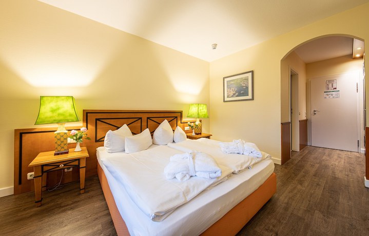 Imagen de la habitación del Hotel Ringhotel Kloevensteen. Foto 4