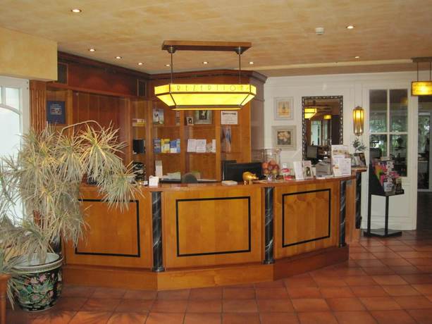 Imagen de los interiores del Hotel Ringhotel Kloevensteen. Foto 16