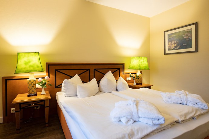 Imagen de la habitación del Hotel Ringhotel Kloevensteen. Foto 12