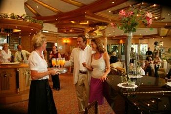 Imagen del bar/restaurante del Hotel Ringhotel Krone Schnetzenhausen. Foto 2