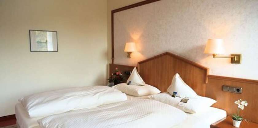 Imagen de la habitación del Hotel Ringhotel Resort Spa Hohe Wacht. Foto 2