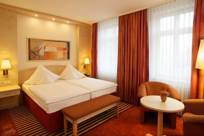 Imagen de la habitación del Hotel Ringhotel Wei&szlig;er Hirsch. Foto 8