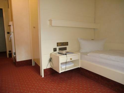 Imagen de la habitación del Hotel Ringhotel Winzerhof. Foto 10