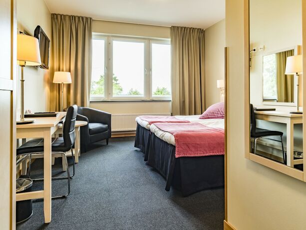 Imagen de la habitación del Hotel Ringsj&ouml;strand Hotell. Foto 29