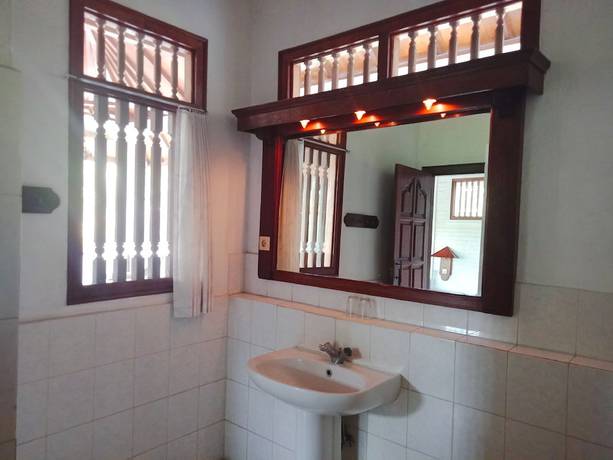 Imagen de la habitación del Hotel Rini. Foto 16