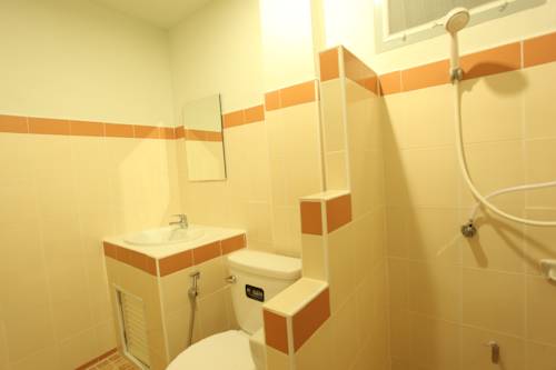 Imagen de la habitación del Hotel Rinlada House. Foto 16